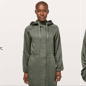 Lululemon city stroll jacket grey sage 8